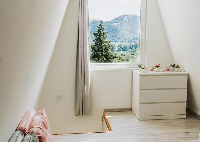 Ringat-lak Panoramic Hideout Just For 2 Nagymaros